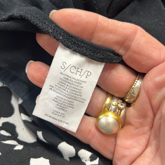 Cabi Faux Wrap Dixon Skirt Size Small in Black & White Ink Floral - Picture 9 of 10